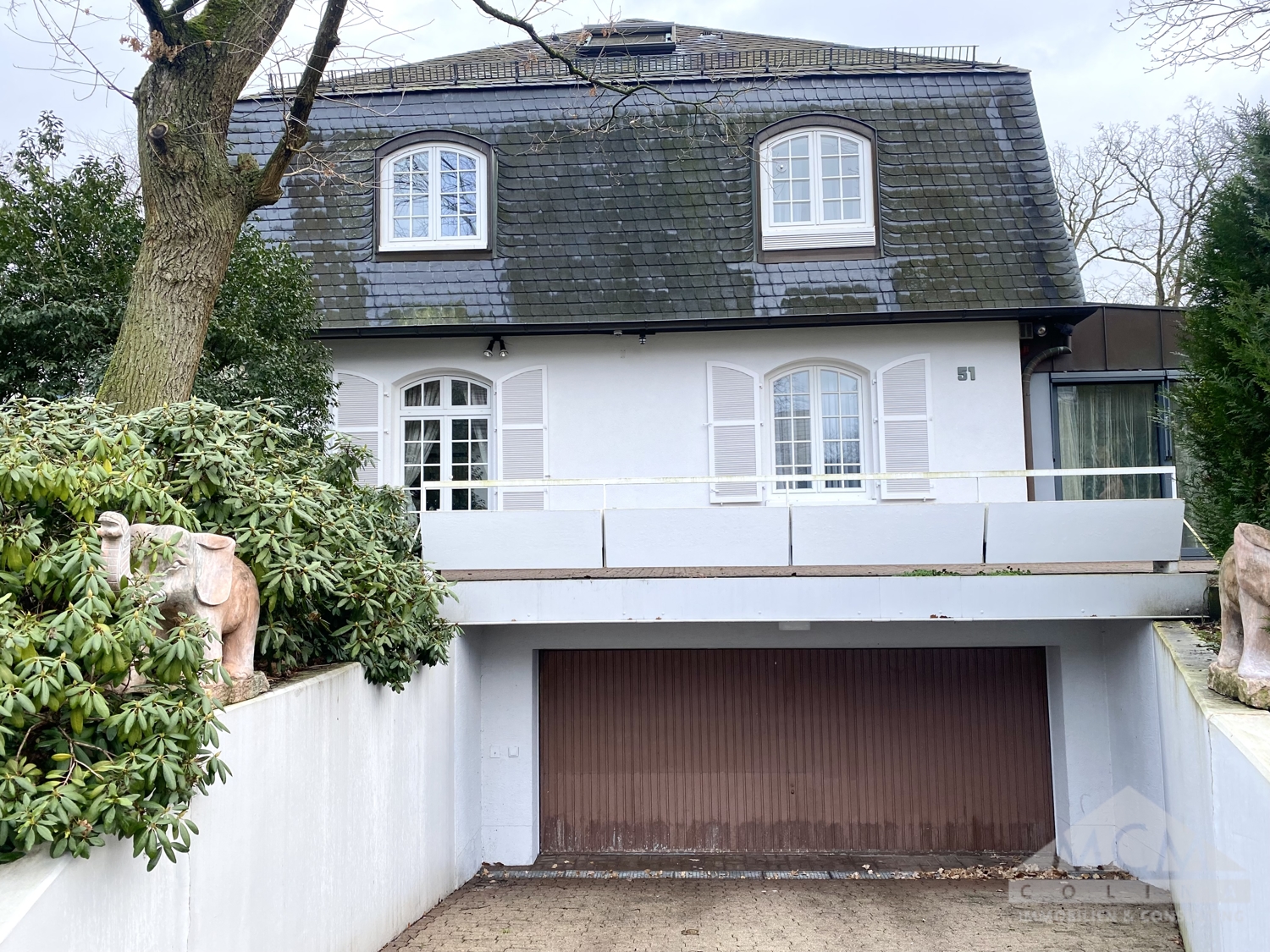 Zufahrt zur Doppelgarage