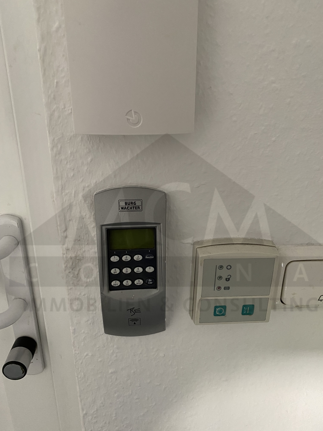 Sicherheits-und Öffnungssystem