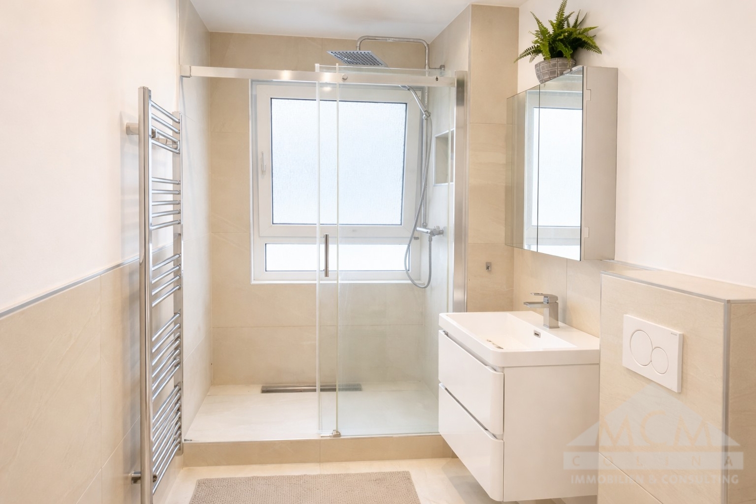 modernes Tageslichbad