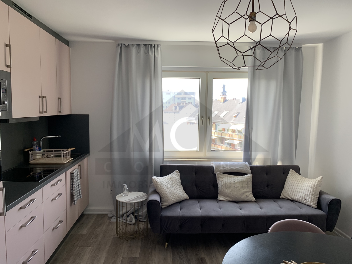 Wohnzimmer/ Küchenzeile